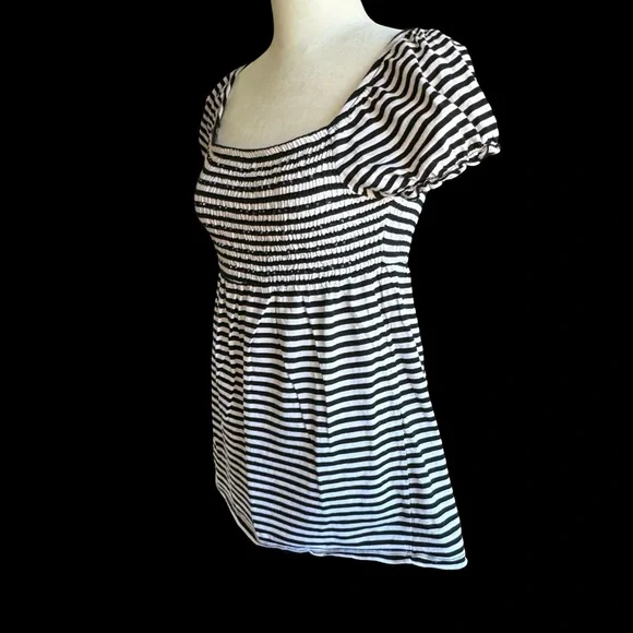 Black-White Stripe Babydoll Blouse Sz M - Picture 3 of 12